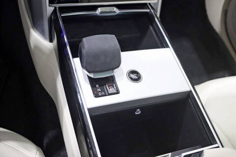 2025 Land Rover Range Rover P530 SE