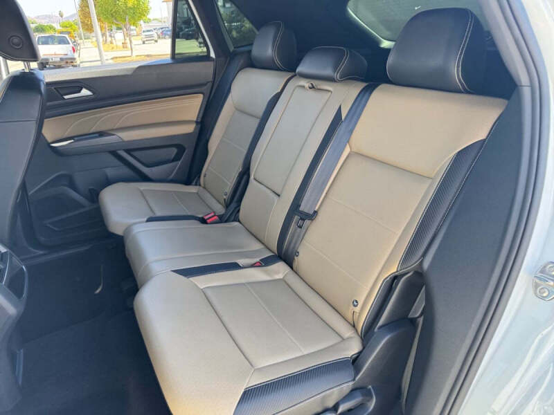 2021 Volkswagen Atlas Cross Sport SE 4Motion