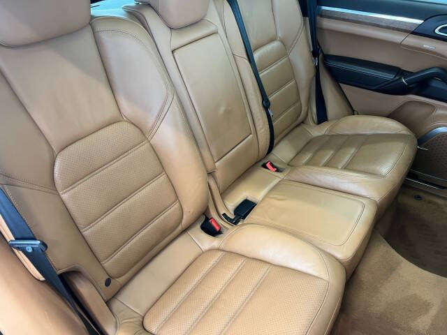 2012 Porsche Cayenne Turbo