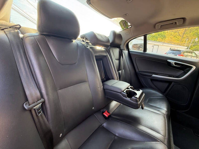 2016 Volvo S60 T5 Drive-E Premier