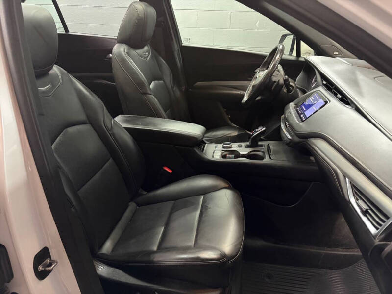 2021 Cadillac XT4 Premium Luxury