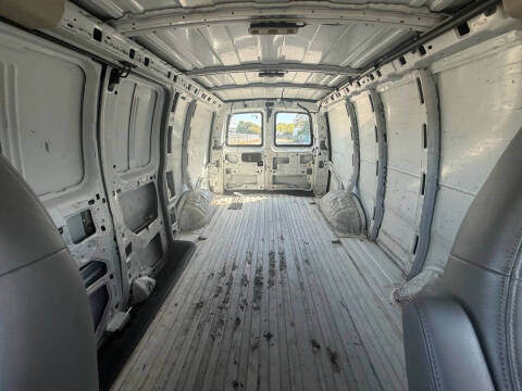 2016 Chevrolet Express 2500