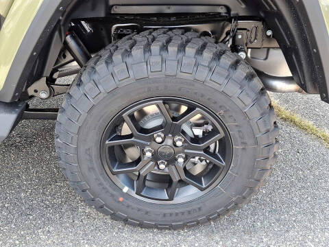 2025 Jeep Gladiator Sport