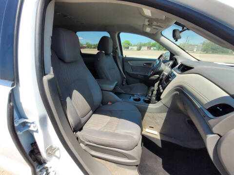 2017 Chevrolet Traverse LT