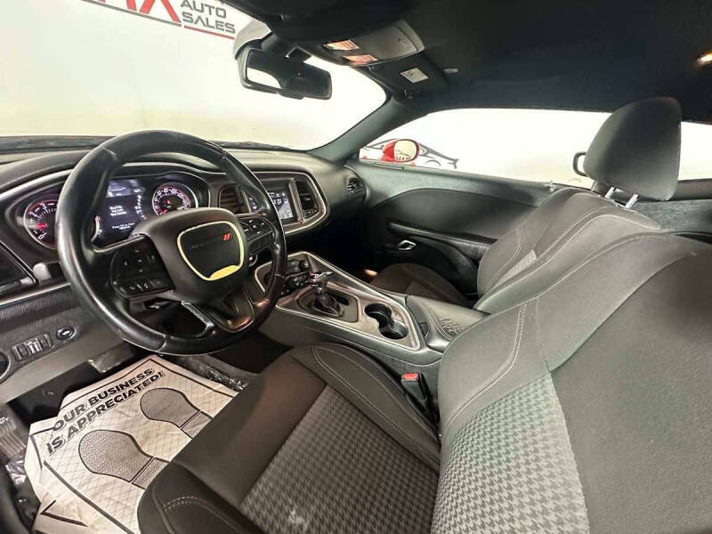 2020 Dodge Challenger SXT