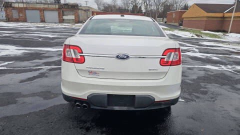 2011 Ford Taurus SEL