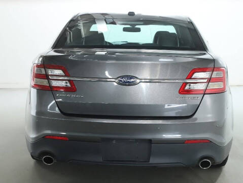 2016 Ford Taurus Limited