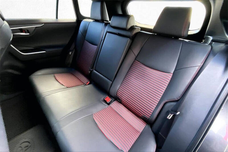 2025 Toyota RAV4 Plug-in Hybrid XSE