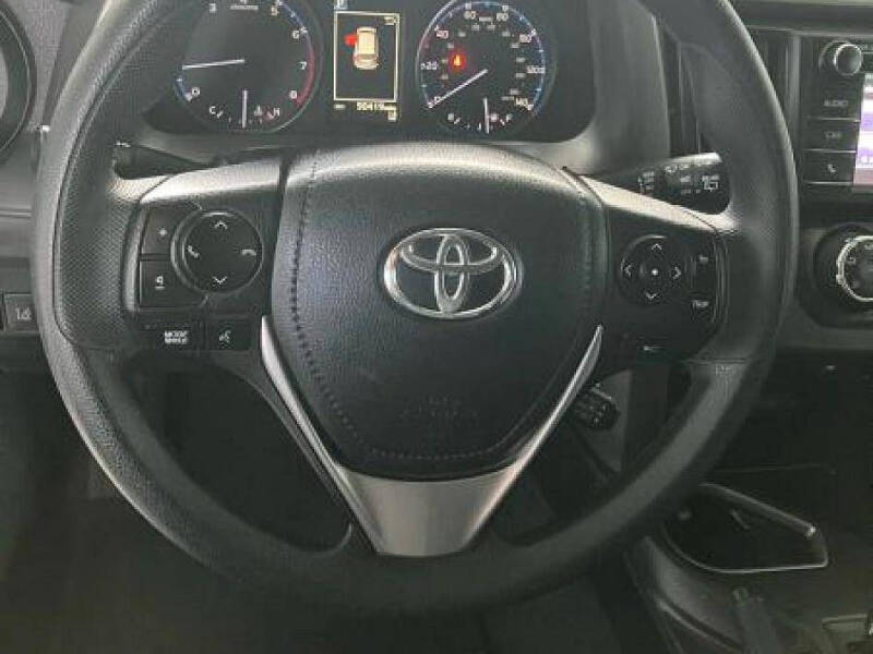 2017 Toyota RAV4 LE