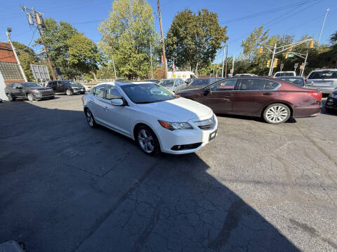2013 Acura ILX 2.0L w/Premium