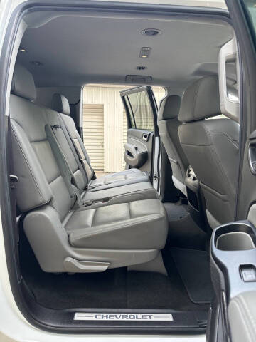 2017 Chevrolet Suburban LT