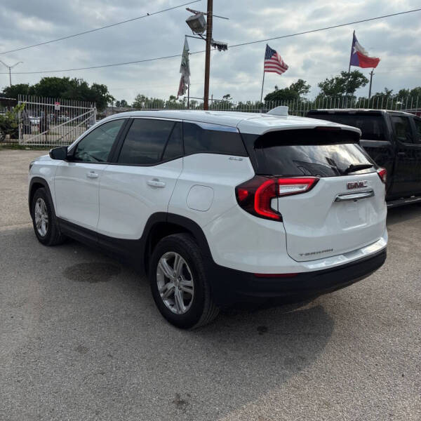 2024 GMC Terrain SLE