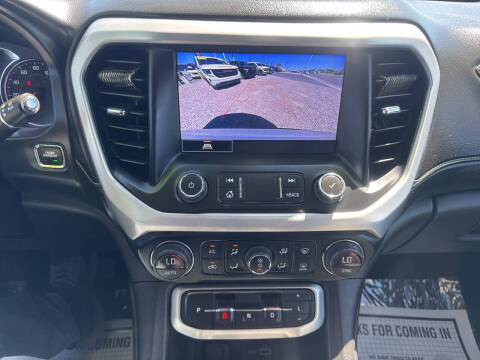 2023 GMC Acadia SLT