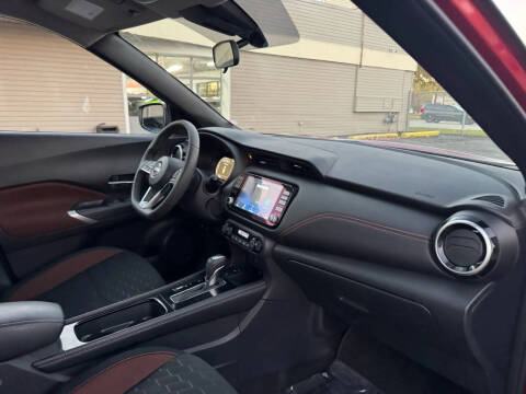 2024 Nissan Kicks SR