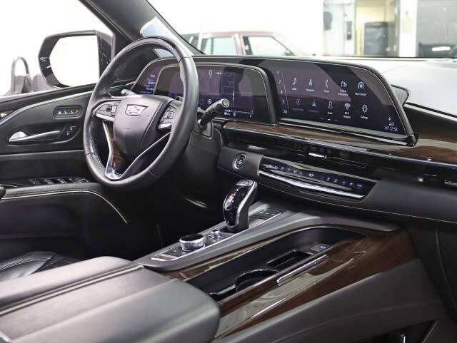 2023 Cadillac Escalade Sport Platinum