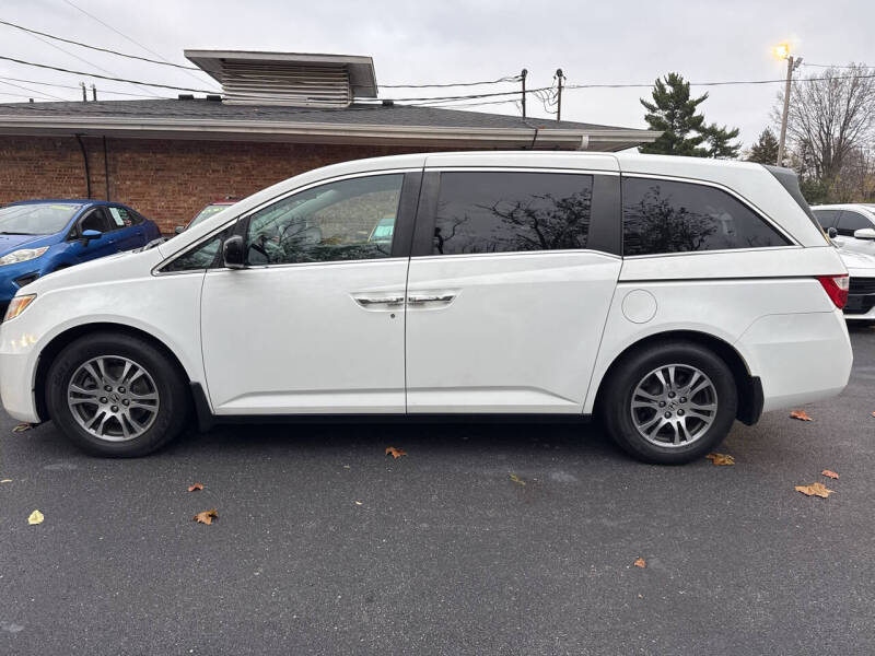 2013 Honda Odyssey EX-L photo 3