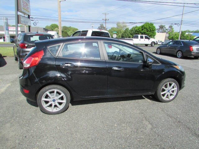 2019 Ford Fiesta SE - Photo 8