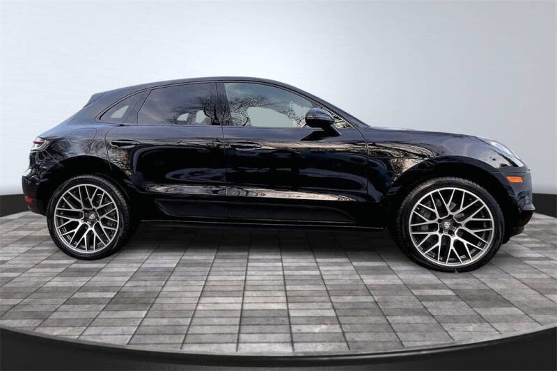 2020 Porsche Macan S