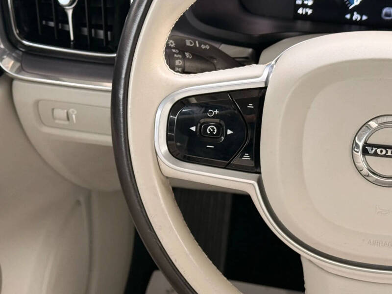 2019 Volvo S60 T6 Momentum