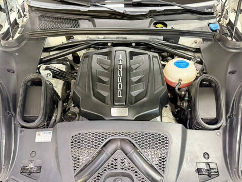 2017 Porsche Macan S