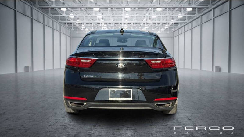2017 Kia Cadenza Premium