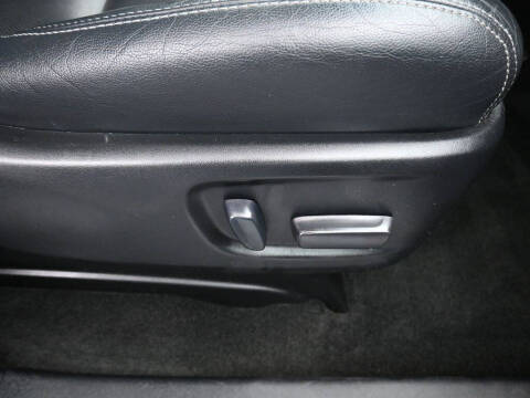 2017 Toyota Sienna SE Premium 8-Passenger