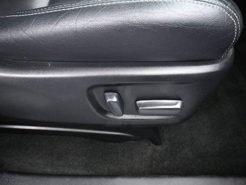 2017 Toyota Sienna SE Premium 8-Passenger