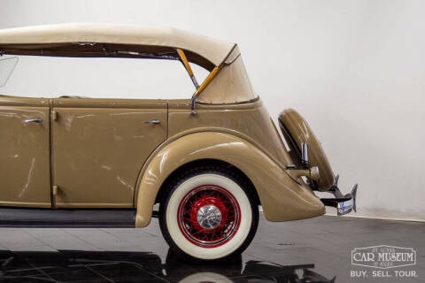 1935 Ford Model 48