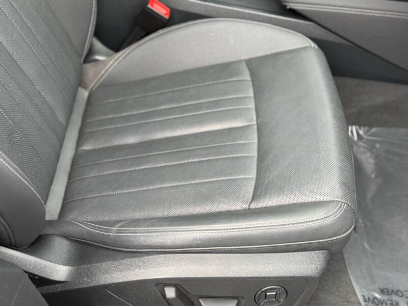 2019 Audi e-tron quattro Premium Plus