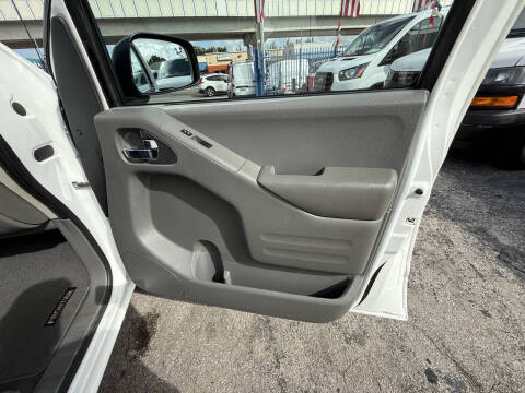 2021 Nissan Frontier S