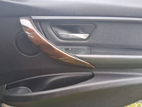 2015 BMW 3 Series 320i xDrive