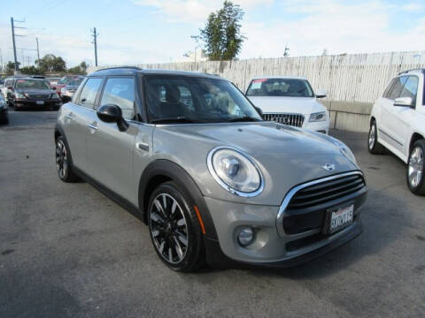 2016 MINI Hardtop 4 Door for sale at TRAX AUTO WHOLESALE in San Mateo CA