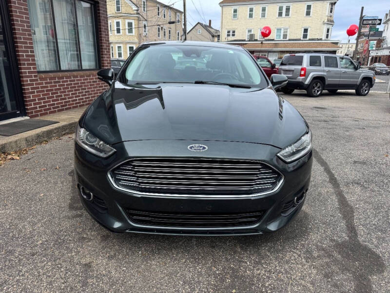 2016 Ford Fusion SE