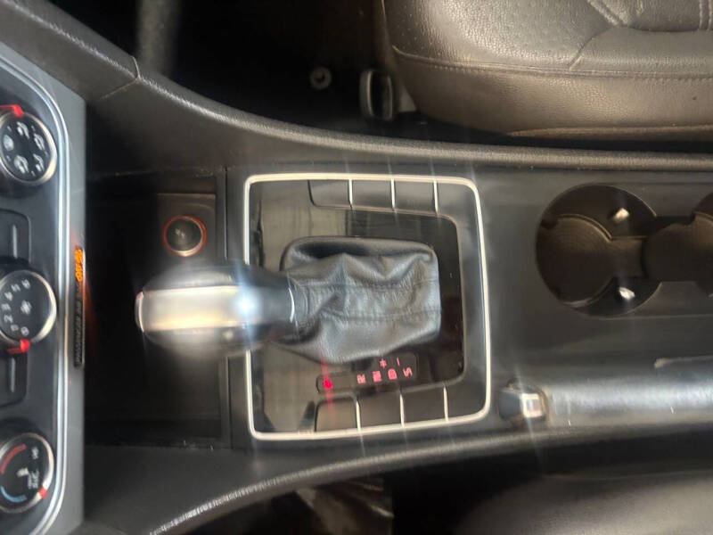 2015 Volkswagen Passat 1.8T Wolfsburg Edition