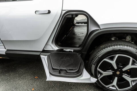 2023 Rivian R1T Adventure