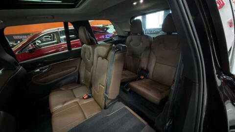 2019 Volvo XC90 T6 Momentum