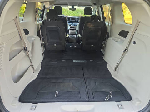 2017 Chrysler Pacifica LX