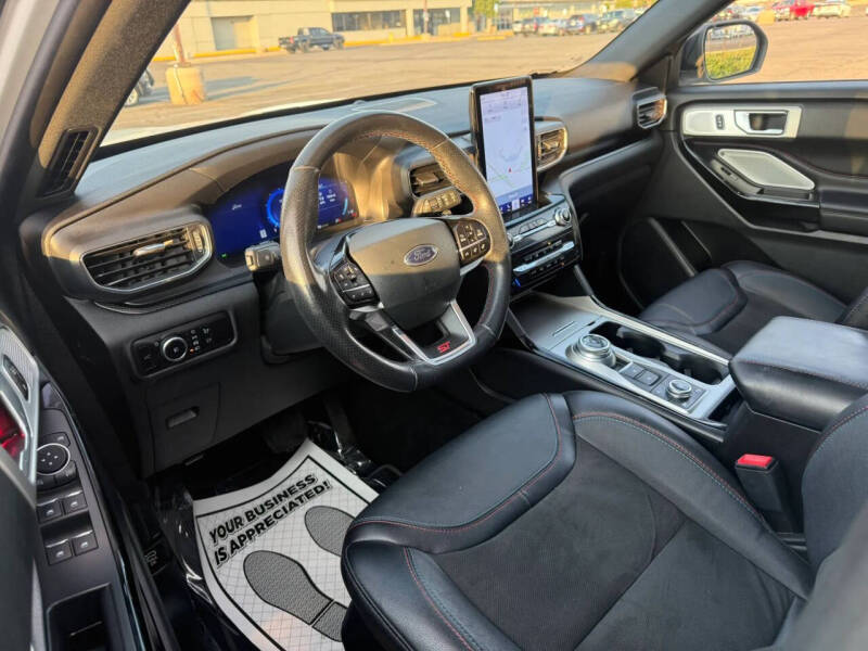 2023 Ford Explorer ST