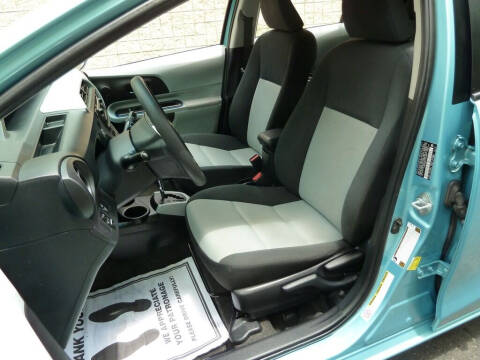 2012 Toyota Prius c Three