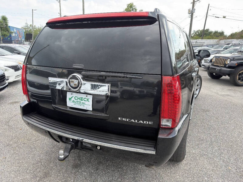 2010 Cadillac Escalade Luxury