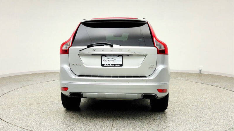 2016 Volvo XC60 T6 Drive-E