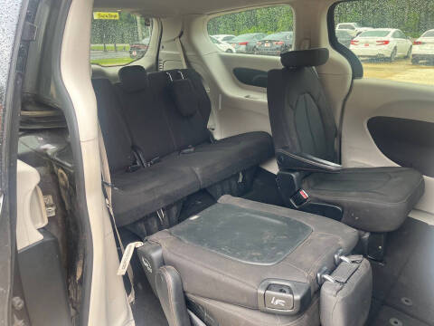 2017 Chrysler Pacifica Touring