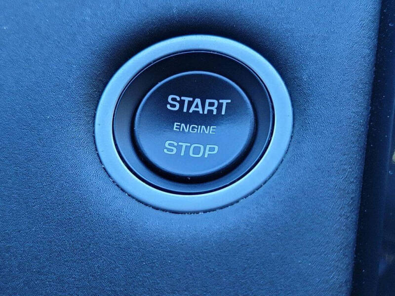 2020 Land Rover Discovery SE