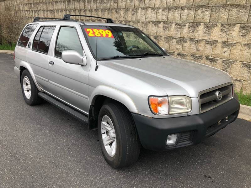 2003 Nissan Pathfinder LE