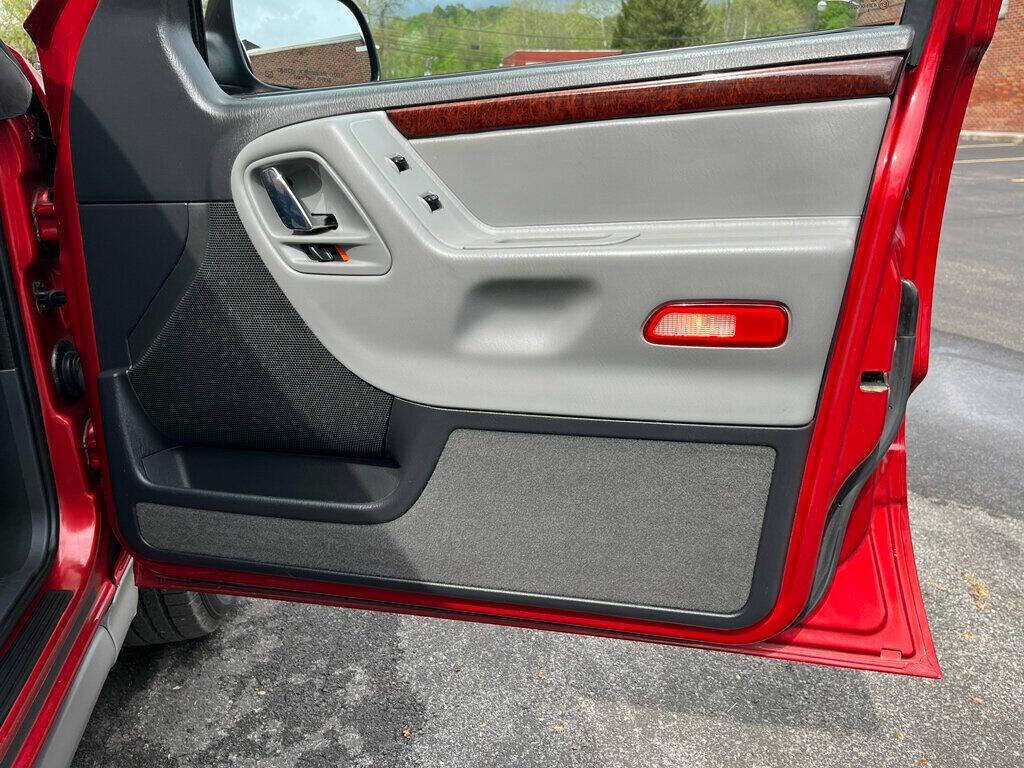2002 Jeep Grand Cherokee 70