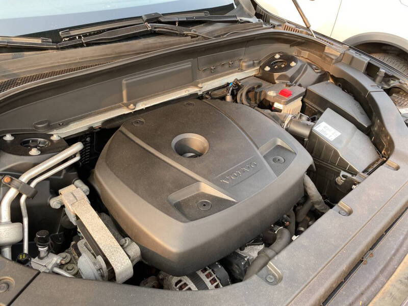 2019 Volvo XC60 T5 Momentum