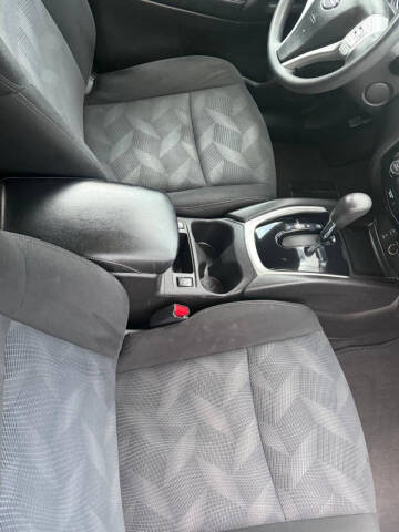 2015 Nissan Rogue SV