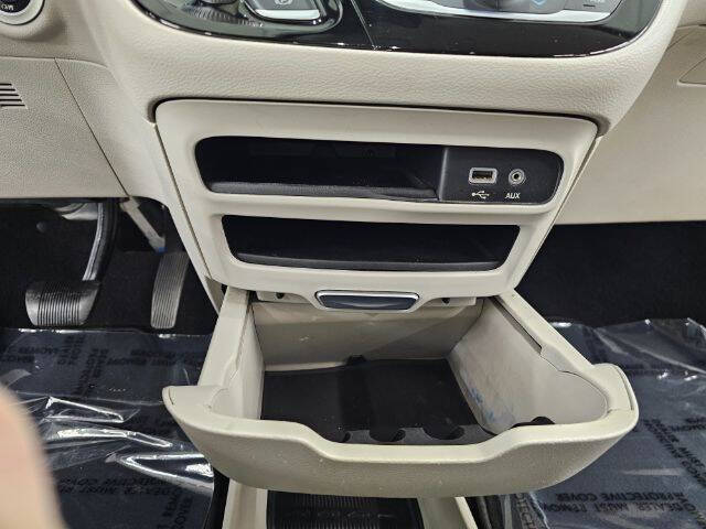 2017 Chrysler Pacifica Touring