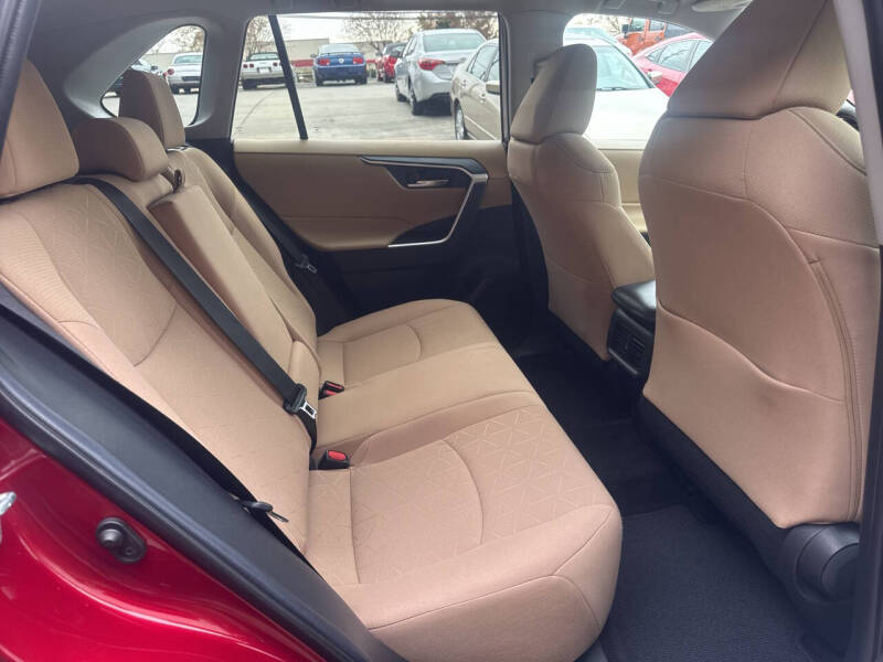 2021 Toyota RAV4 XLE