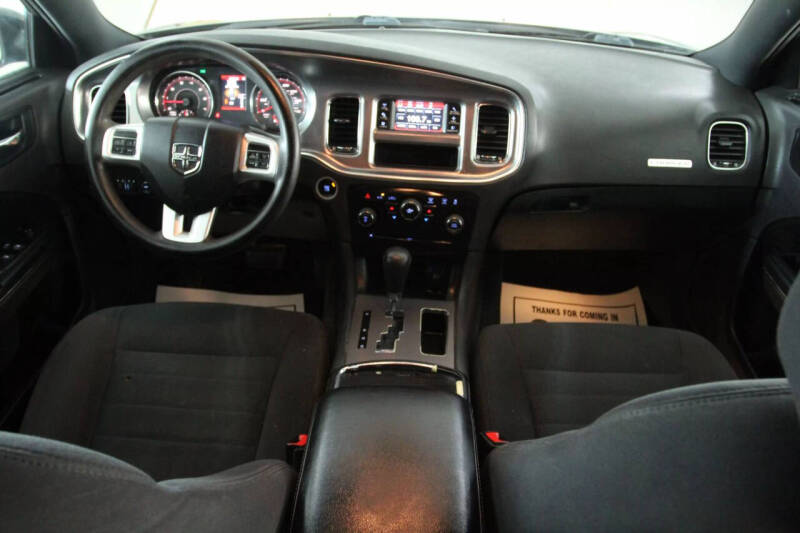 2013 Dodge Charger SE